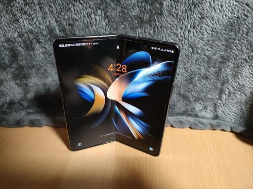 折りたたみスマホ Galaxy Z Fold 4