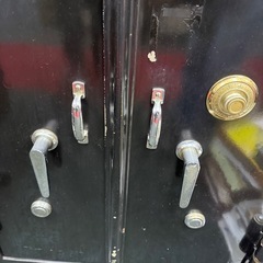昭和レトロ重厚な金庫（平澤製造）の画像