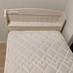 セミシングル ベッドの画像