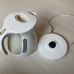 中古　電気ケトル