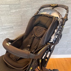 Pigeon Runfee Lino'n RA9L ベビーカーの画像