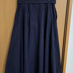 オンワード  組曲　濃紺スカート【1】の画像