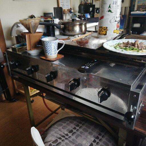 飲食店さまへ、焼き台LPガス使用！