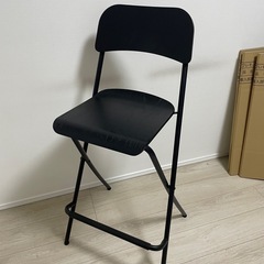 イス　ブラック