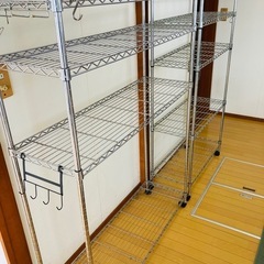 【商談中】メタルラック×2つ