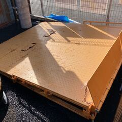フォークリフトアタッチメント　コンテナランプお譲りします