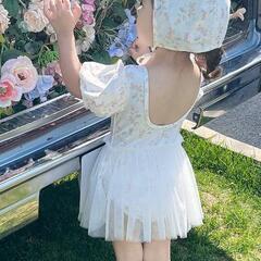 【新品未使用】ワンピース水着 80 90 半袖 ラッシュガード 花柄 白 ベビー スカートの画像
