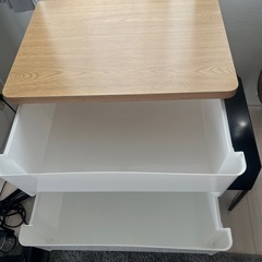 プラスチック　棚　２段の画像