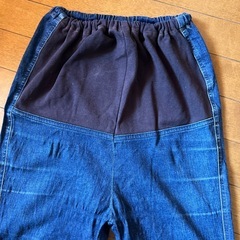 マタニティジーンズの画像