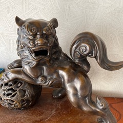 玉獅子 縁起物 置物の画像