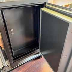 【最終値下げ】防犯・防災用に！金庫✨の画像