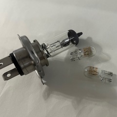 アクシスZ純正ヘッドライト＆ポジションライトの画像
