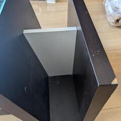 ガラステーブルの画像