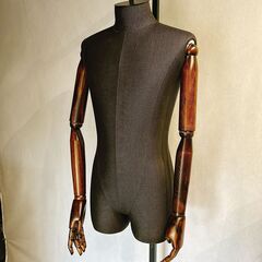 絵になる！男性トルソー（マネキン）木製の柔軟なアーム付き（吊り下げ式）