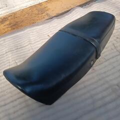 値下げ20%　バイクパーツ　シートの画像