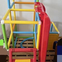 すべり台付きジャングルジム