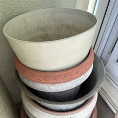 植木鉢の画像