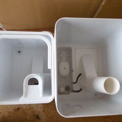 人感センサー付き　セラミックヒーター・ハイブリッド加湿器　2点の画像