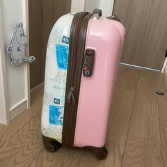 スーツケースの画像