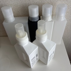 サラサデザイン 洗剤用ボトル　新品２　＆　カインズ　ボトル４　