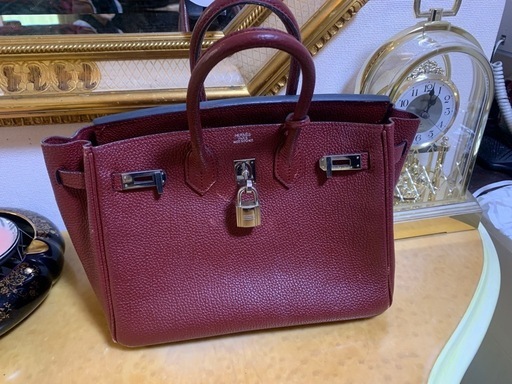 セレブ風バッグ　　25cm横　シルバー金具
