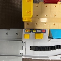 トミカ　高速道路とポリスステーションの画像