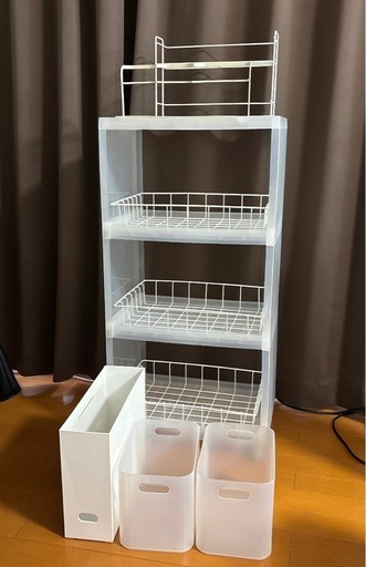 無印　ポリプロピレンワゴンキャスター付き　スリコ　折りたためるボトルスタンド　他