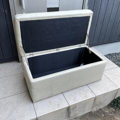 長イス(白色)(2000円)の画像