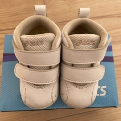 【値下げ】子供靴/シューズ/アシックス/asics/ホワイト/13.0の画像