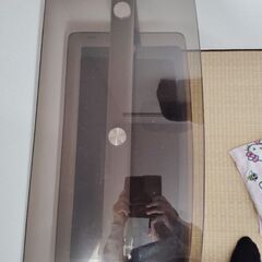 ガラステーブル高さ42センチ縦38センチ横70 重量は20キロくらいあります。の画像