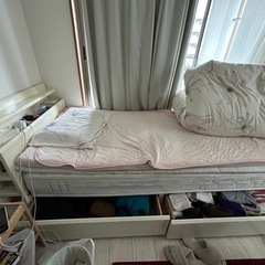 ※急募※ シングルサイズベッド（フレームのみ）の画像