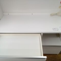 ★ジモティ割あり★ ユーアイ レンジボード 白 H196×D50×W120 クリーニング済み MT3876の画像