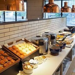ホテル内レストランの朝食調理補助