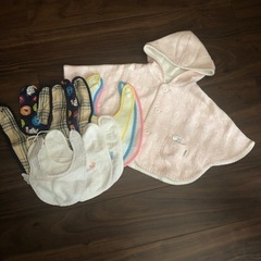 女の子　べビーケープ　スタイセット