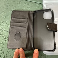 スマホケース　iPhone12.12 Pro