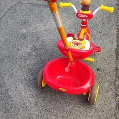 アンパンマン三輪車の画像