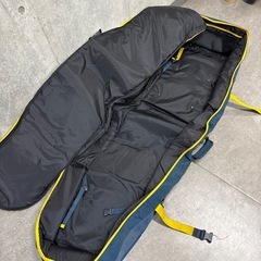 ノースウェーブのスノボキャリーケースの画像