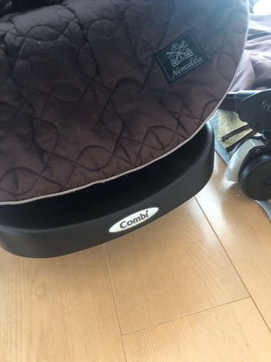 　ハイローチェア　ネムリラ　自動スイング