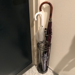 小鳥の傘立ての画像