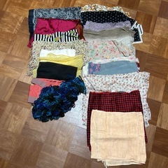 スカーフ？マフラー？いろいろ多数　綺麗な色。受け渡し予定者が決まりましたの画像