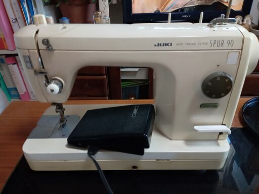 JUKI職業用ミシン　シュプール９０　TLー９０