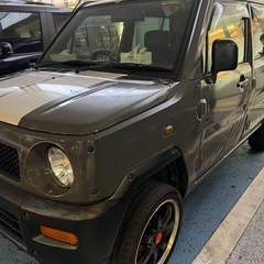 フロントガラスひび割れのため😭画像5枚目😭車検1年くらい残ってます‼️の画像