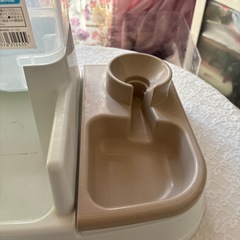 ペット用自動給餌器の画像