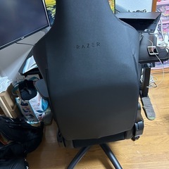RAZER ゲーミングチェアの画像