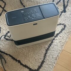 【等々力】アイリスオーヤマ　大風量加湿セラミックファンヒーター　...