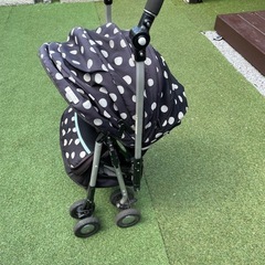 ベビーカーの画像