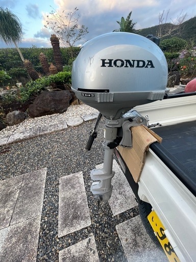 船外機ホンダ2馬力空冷　3年前新品で購入　ボートとセットで