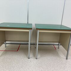 ワークデスク　2台