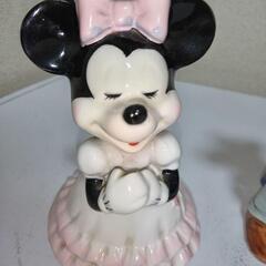 ディズニー陶器製、ミッキー、ミニー置物、ミニーはオルゴール（スモールワールド）の画像