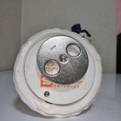 ディズニー陶器製、ミッキー、ミニー置物、ミニーはオルゴール（スモールワールド）の画像